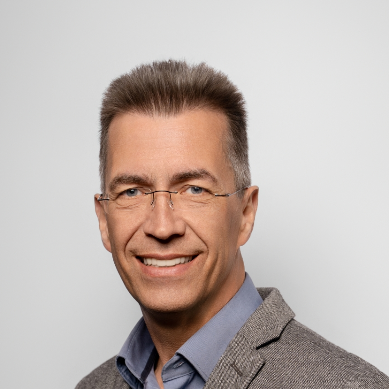 Dr. Mathias Seifert