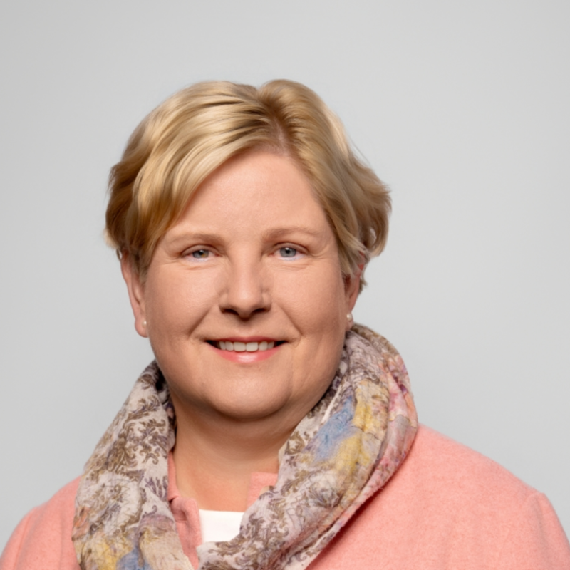  Claudia Middendorf