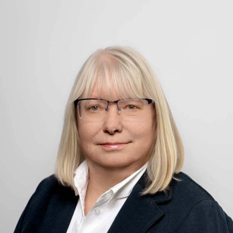  Annette Becker